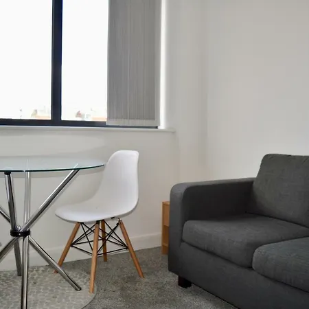 Peaceful Studio In Centre