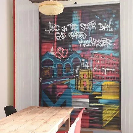 Appartamento Mason Street Sleeps 16 *