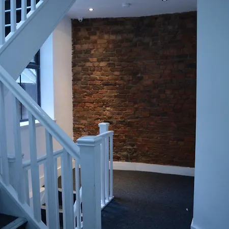 Spacious Shude Hill With Balcony Манчестер