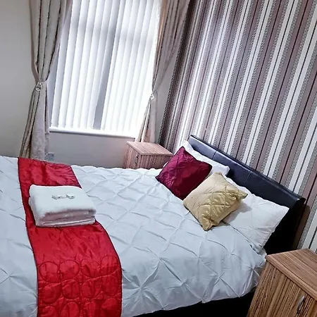 Knutsford House Holidays