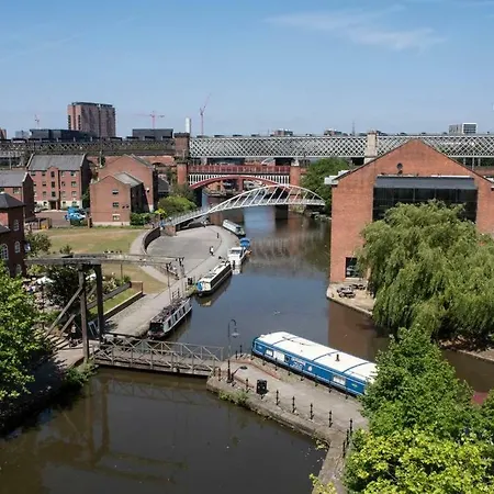 Castlefield Apartment, Central * Манчестер