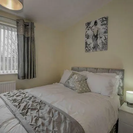 Newly Renovated Modern Holiday home