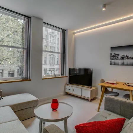 The Lightwell - Stunning, Central, Luxurious Apartment Manchester