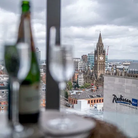 Stunning Modern 1br Apt W/ Balcony, Central Manc Lägenhet