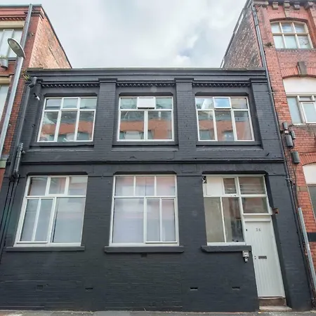 Penthouse Warehouse Slps 18 *