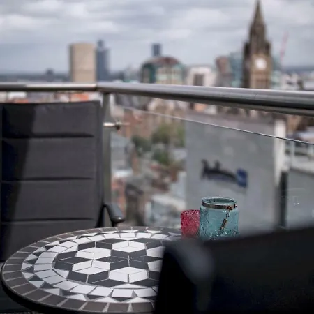 Stunning Modern 1br Apt W/ Balcony, Central Manc Lägenhet *