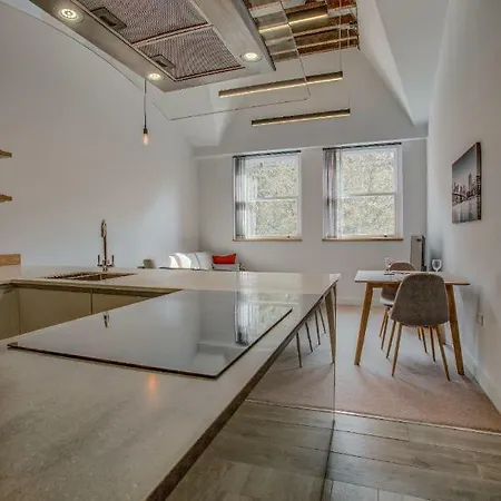 The Lightwell - Stunning, Central, Luxurious