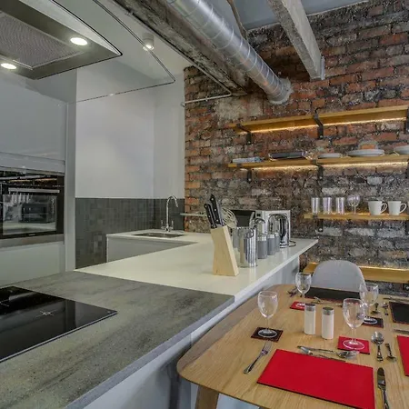 The Lightwell - Stunning, Central, Luxurious Apartment