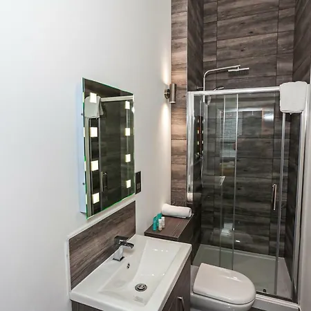 Hotel Green Quarter 2*