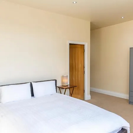 No 1 - The Old Red King Pub, Whitefield, Apartment Manchester