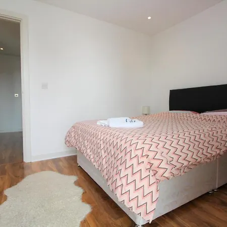 Media City Lowry 4 Guests 2 Bed アパート *