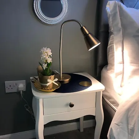 1. Stylish Private Double Near Centre מנצ'סטר