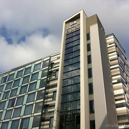 Hotel Express Centre Arena By Ihg 3*