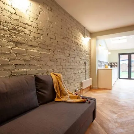 Holiday home Newly Renovated 3 Storey In South