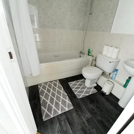 City Heights Apartment *