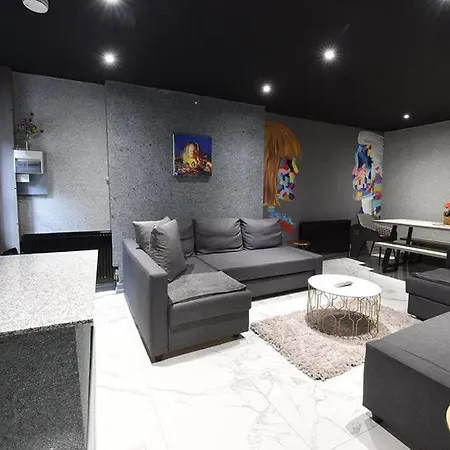 Back Turner Townhouse Apartment