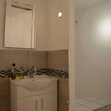 Διαμέρισμα Modern 1 Bedroom Flat Near Centre *