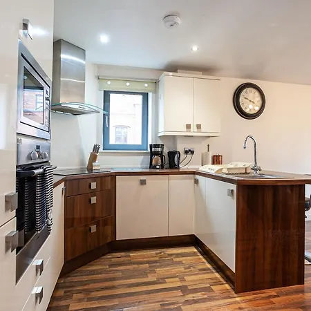Dreamhouse Manchester West Apartment