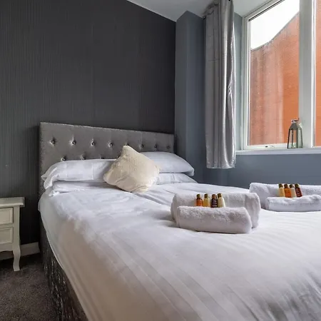 Northern Quarter, Trendy Apt Sleeps 6!!