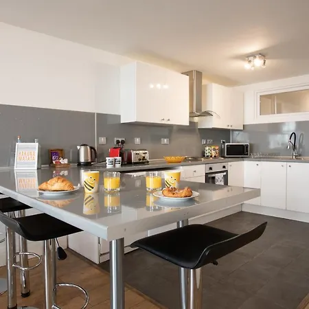 Rest & Recharge In The Northern Quarter *