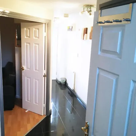 My-places Abbotsfield Court Townhouse 4 4* Manchester