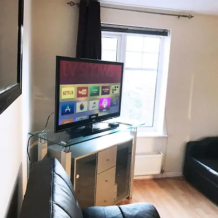 My-places Abbotsfield Court Townhouse 4 4*