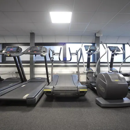 The Waterside And Leisure Club 3* Manchester