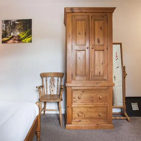 Oyo Ladybower فندق بامفورد