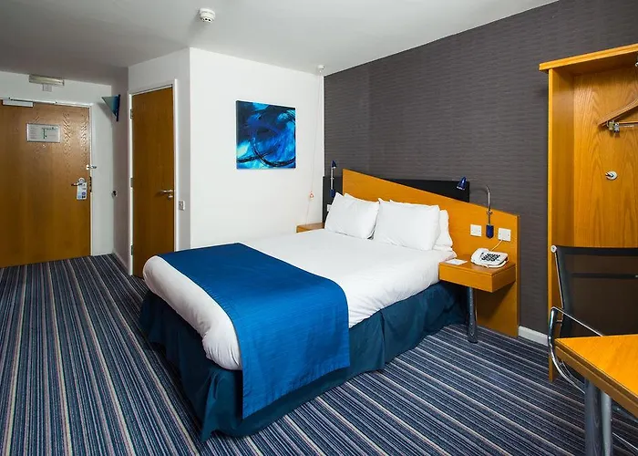 Express East By Ihg 3*