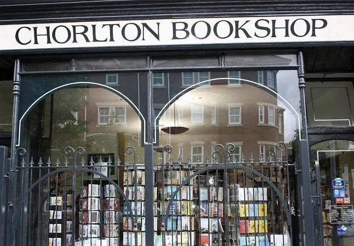 Chorlton Garden Rooms. Relax, Work, And Play. مانشستر