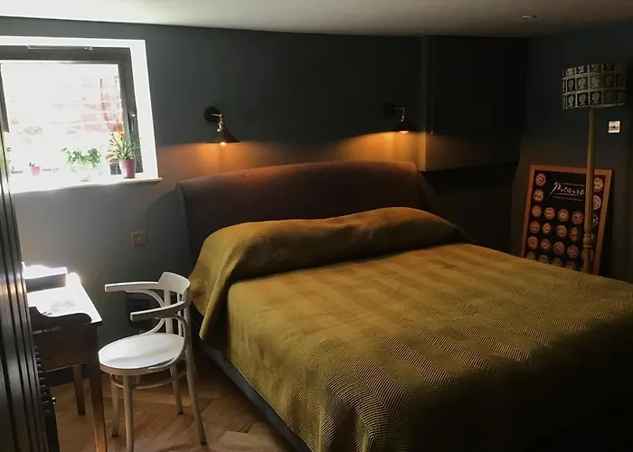 Chorlton Garden Rooms. Relax, Work, And Play. * مانشستر