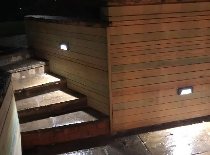 Апартаменты Chorlton Garden Rooms. Relax, Work, And Play. *