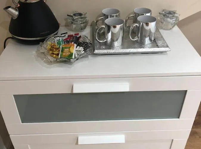 Big Rusholme With Tv And Private Bathroom-parking&wifi