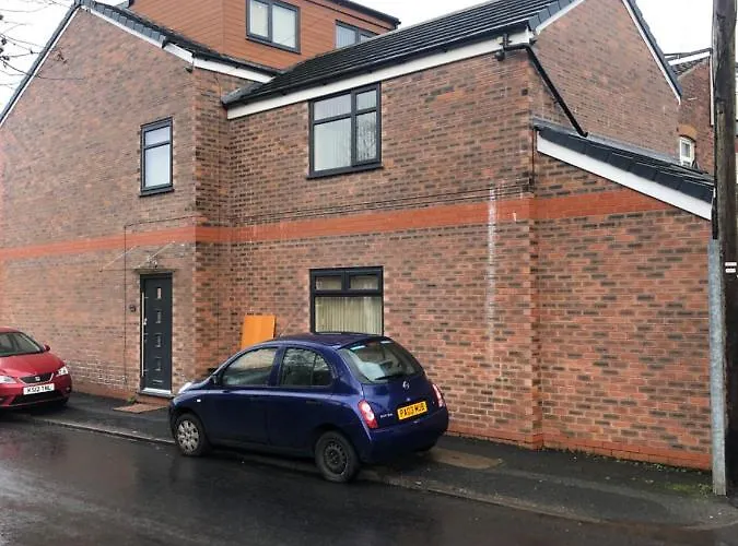 Bed and Breakfast Big Rusholme With Tv And Private Bathroom-parking&wifi