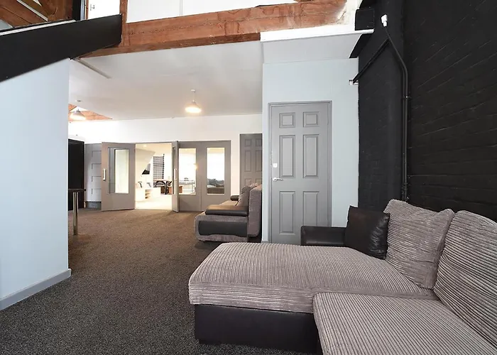 Penthouse Warehouse Slps 18 * Mánchester