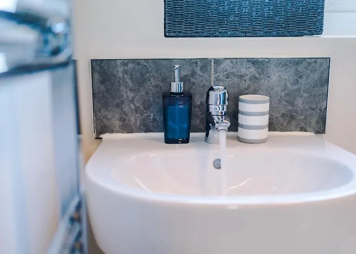 Bright&modern Contractor House By Niji Short Prázdninový dům