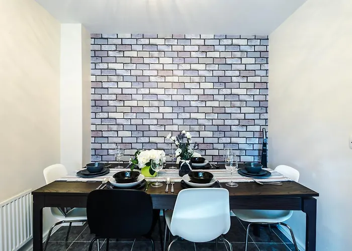 Bright&modern Contractor House By Niji Short Prázdninový dům Manchester