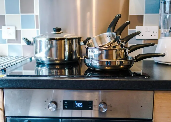 Bright&modern Contractor House By Niji Short *