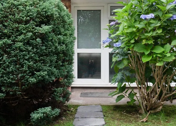 Gorgeous Ground Floor + Free Parking דירה מנצ'סטר