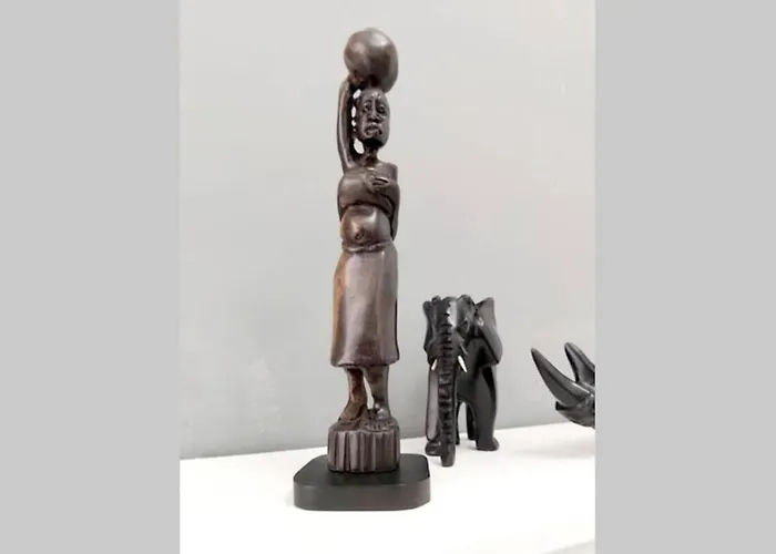 Gorgeous Stylish Cheri Victorian House In 度假居