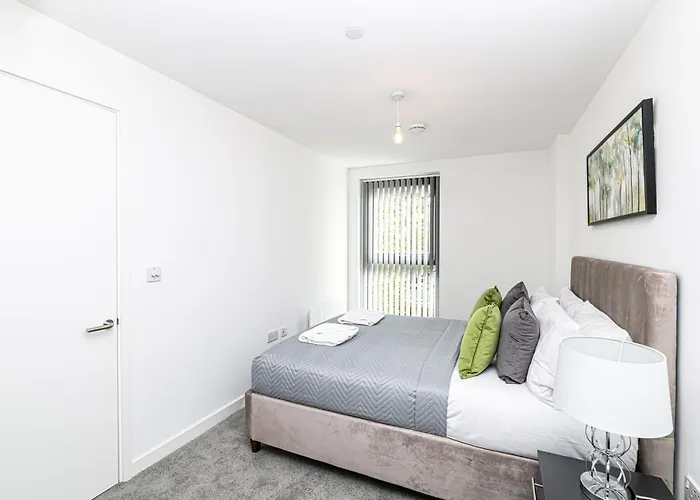 Insignia By Guestz Manchester