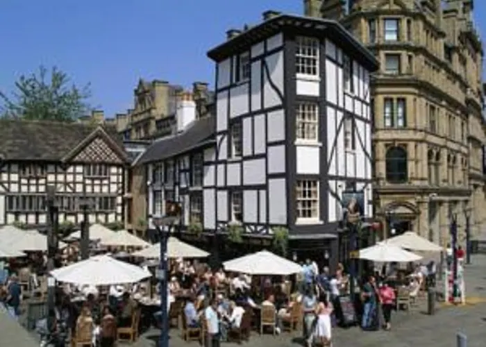 The Kingscliffe Gæstehus