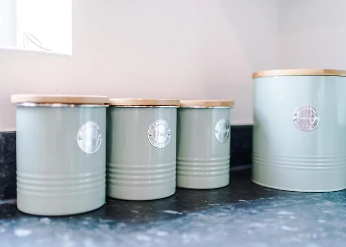 Vakantiehuis Coop Live Arena & Etihad Stadium 4bedroom Townhouse With Free Parking *