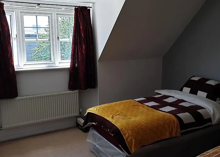 ゲストハウス Queens Rooms, A Perfect Stay, Next To Shopping Parks And Central