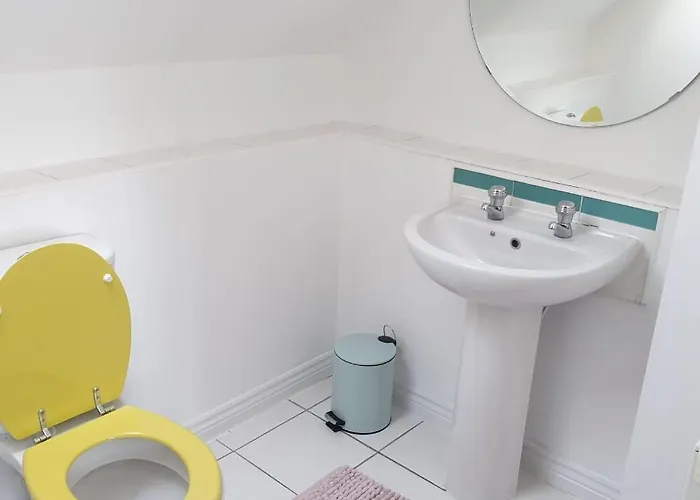 ゲストハウス Queens Rooms, A Perfect Stay, Next To Shopping Parks And Central マンチェスター