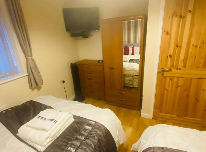 Brigstock Holidays House Lejlighed