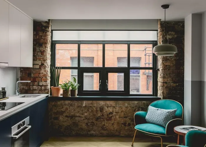 Leven 4* Манчестер