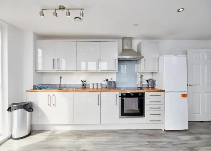 Perfect City-break With Free Private Parking By Hass Haus Mánchester