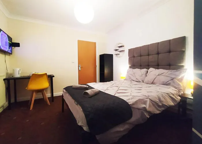 Bankwell Guest house *