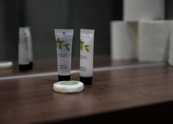 Onpoint - Spacious 2 Bedroom Apt - City Centre With Balcony